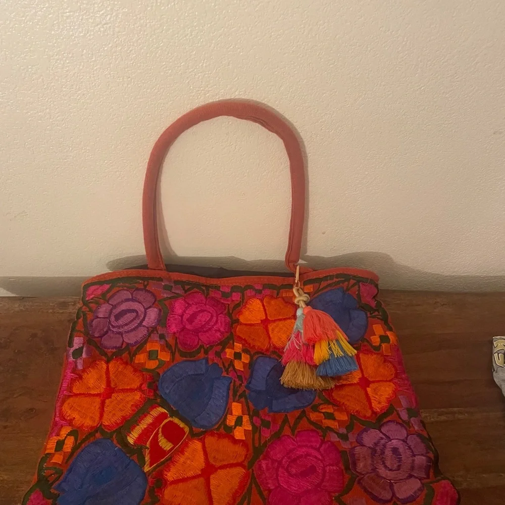 Artisan Boho Mexican Embroidered Large Zippered Tote Bag with Tassel Charm - Picture 2 of 11